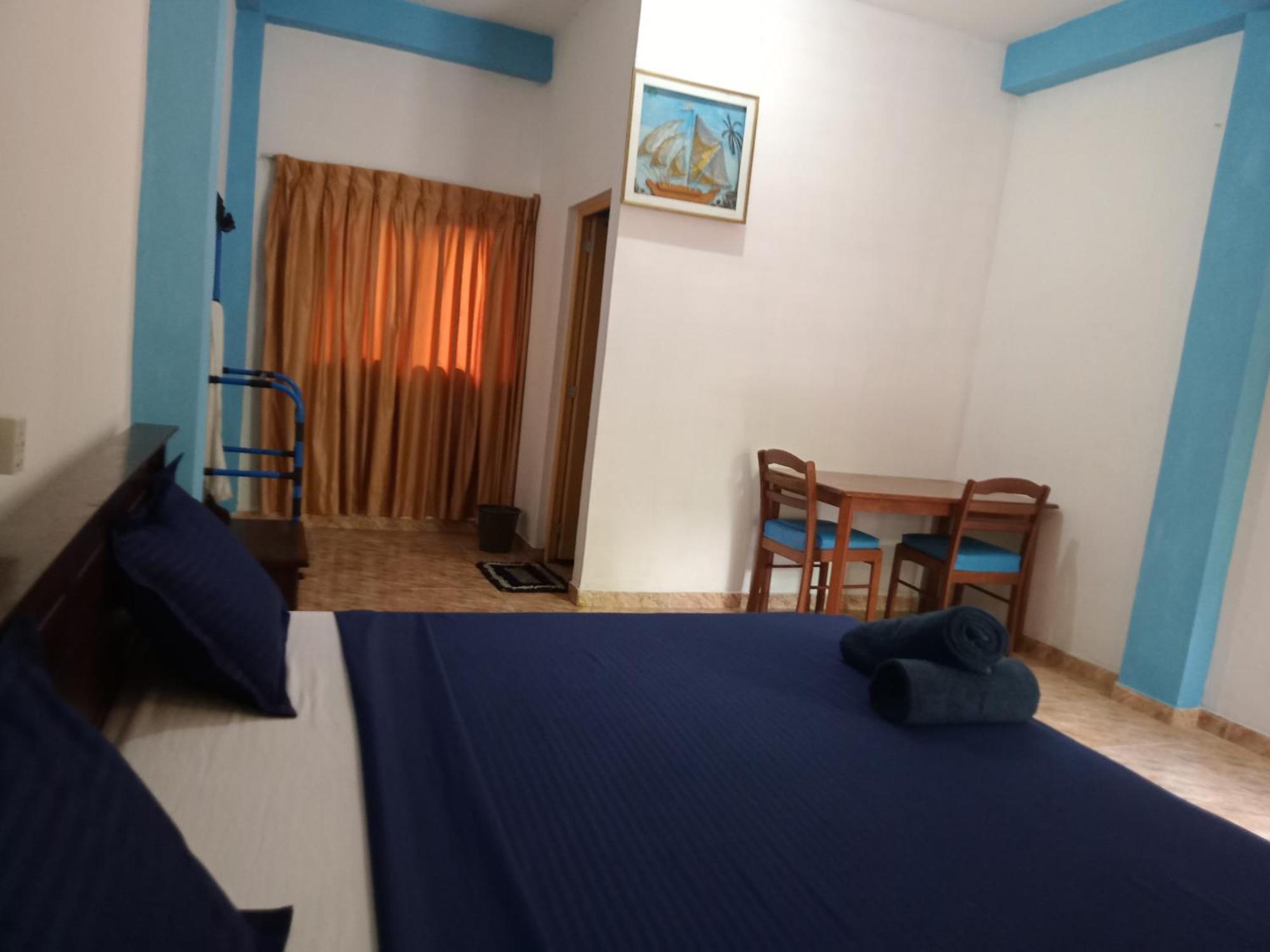 Suninn Hostel And Surf School 웰리가마 외부 사진